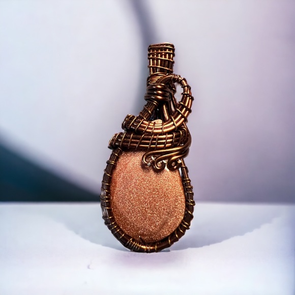 SANDSTONE GEMSTONE PENDANT - Picture 2 of 3